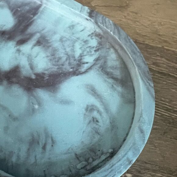 Handcrafted Resin Oval Tray - Picture 7 of 9